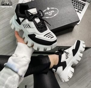 Prada – Style minimal, impact maximal